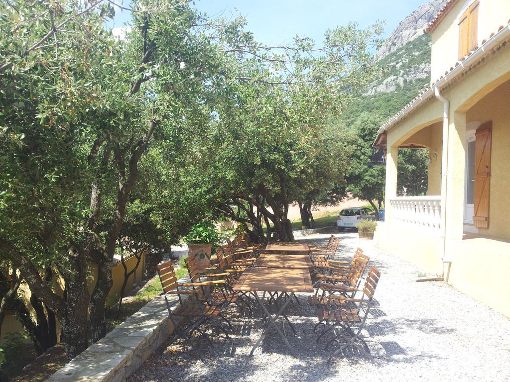 Hôtel Mas de Courreges à Saint-Hippolyte-du-Fort Extérieur photo